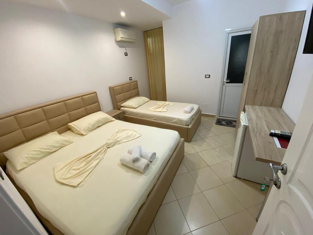 Hotel Vila Flowers Vlorë Pokoj fotografie