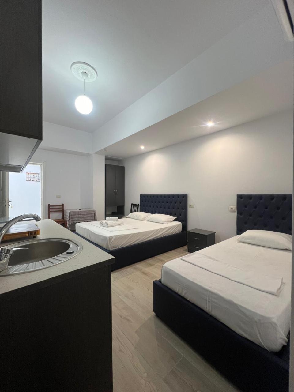 Hotel Vila Flowers Vlorë Exteriér fotografie