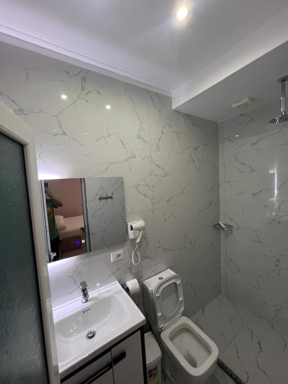 Hotel Vila Flowers Vlorë Exteriér fotografie